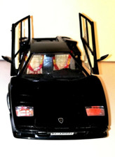 Lamborghini Countach 1988 scala 1/18 - BURAGO NERA BLACK auto collezione