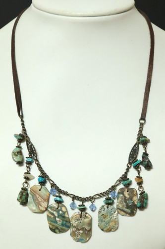 Collana con conchiglie - con,