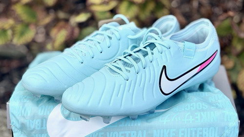 Scarpe calcio nuove nike - nuove,
