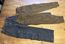 Set 2 pantaloni marroni e neri, taglia 140