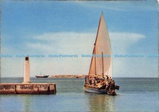 D276306 Maldives Batheli a Sailing Vessel Common in the Atolls J Arthur Dixon Lt