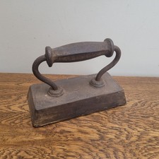 Antico tavolo da biliardo