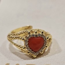 Anello Con Cuore In Corallo