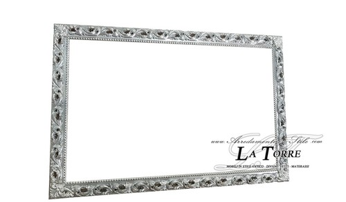 Cornice classica traforata