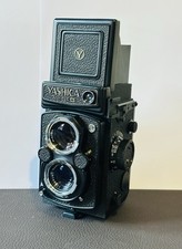 Yashica Mat 124 G Medium Format TLR With Case Like New Pristine