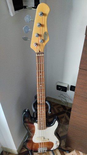 Basso elettrico stagg usato - basso,
