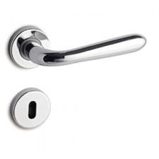 MANIGLIA PER PORTE BATTENTI