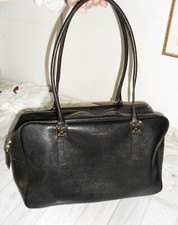 PRESTIGIOSA E RAFFINATA BORSA COCCINELLE  ORIGINALE  IN VERA PELLE SAFFIANO