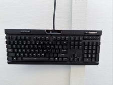 CORSAIR K70 RGB Tastiera da