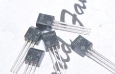 2 pezzi transistor Hitachi