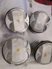 Suzuki GSX R 750 SRAD Pistoni STD