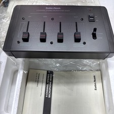 Mixer microfono stereo Radio Shack 4 canali. 32-1106. Scatola aperta, mai usata.