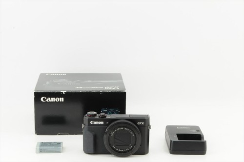 Near mint canon powershot - [near,