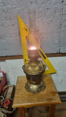 Antica lampada petrolio in - petrolio,