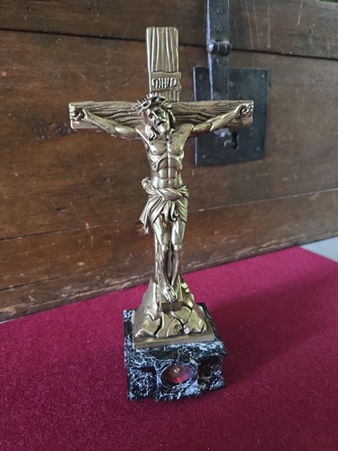 Statua crocefisso gesu - gesu, in