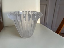 LALIQUE France vase verre