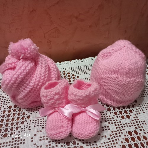 Due cuffie scarpine neonato - due,