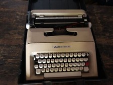 Macchina Da Scrivere Olivetti Lettera 35 - Con Custodia