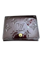 Louis Vuitton Vernis Busta