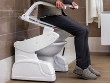 SOLLEVATORE WC PER ANZIANI E DISABILI ti sollevo. bagno elevatore a batteria