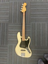 Fender Deluxe Active Jazz Bass