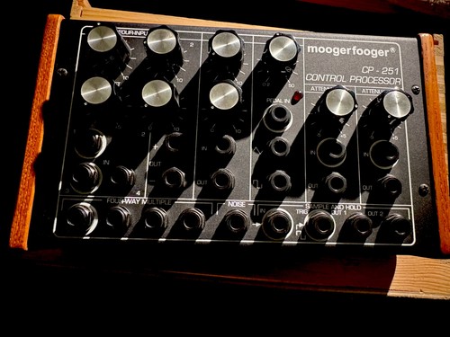 Moog moogerfooger 251 - moogerfooger, cp