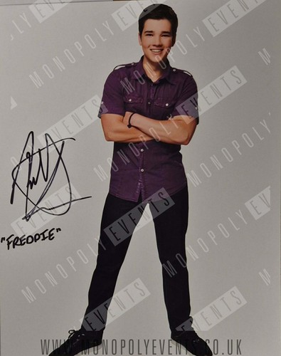 Nathan kress signed carly - nathan,