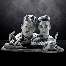STAN LAUREL & OLIVER HARDY -