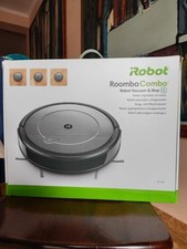 Roomba Combo Essential Y011040 nero aspirapolvere e lavapavimenti  Usato 1 Anno