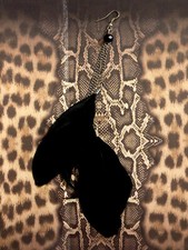 Mono Orecchino Piume Nere Donna