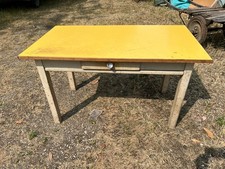 TAVOLO IN LEGNO DEI PRIMI DEL 900 CON PIANO IN FORMICA