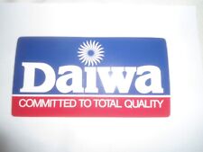 DAIWA - GRANDE ADESIVO PUBBLICITARIO CON VELINA - 20 X 10,5