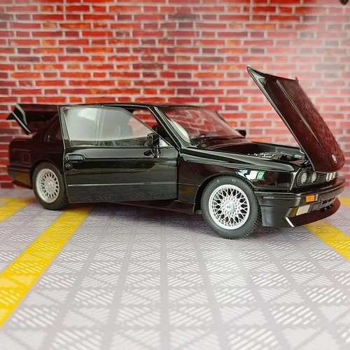 Modellino auto giocattolo - , 1:24