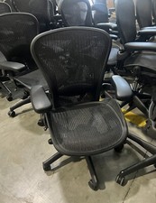 herman miller aeron size b