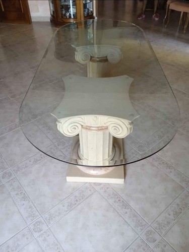 Tavolo cristallo con capitelli - tavolo,