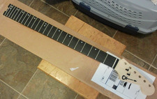 Collo originale Charvel DK24