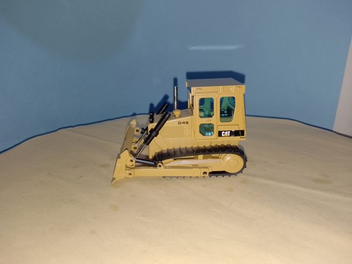 Caterpillar d4e dozer nzg - caterpillar,