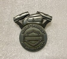 Pin Commemorativa Harley-Davidson engine 107 Milwaukee Eight - da Collezione