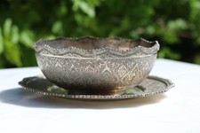 Antica elegante ciotola e