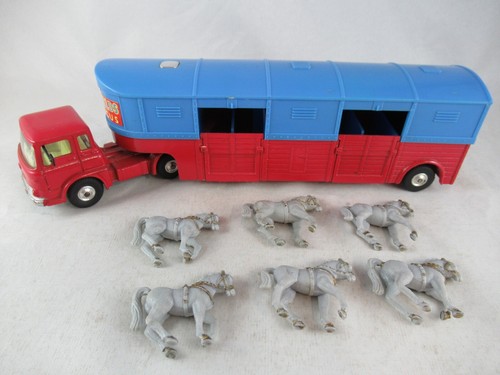 Corgi toys chipperfields - corgi,