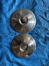 2 Copricerchi Borchie Coppe