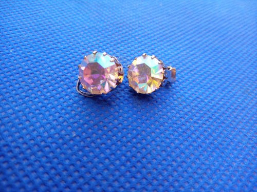 Orecchini clip con strass e - a,