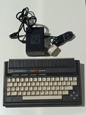 **** Computer Commodore Plus 4