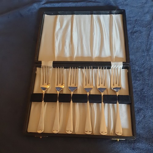 Cased vintage epns 6 pastry - -,