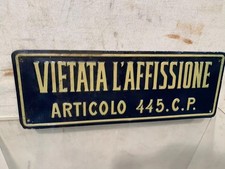 Insegna su lamierino litografata VIETATA L’AFFISSIONE art. 445 C.P