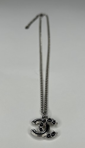 Collana con ciondolo tono - cc,