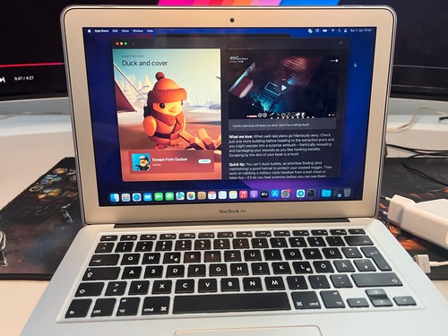 Macbook air early - 13",