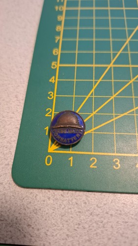 Distintivo pin con elmetto - pin,