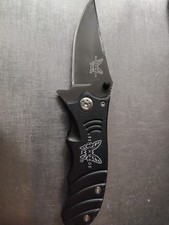 Coltello pieghevole militare