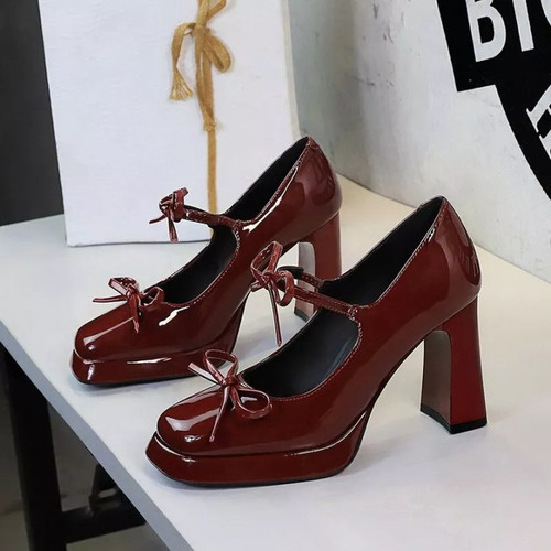 Decolte rosso vino vernice - rosso,